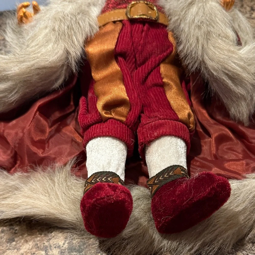 Vintage Katherine’s Collection Wayne Kleski Cat in Cape Christmas